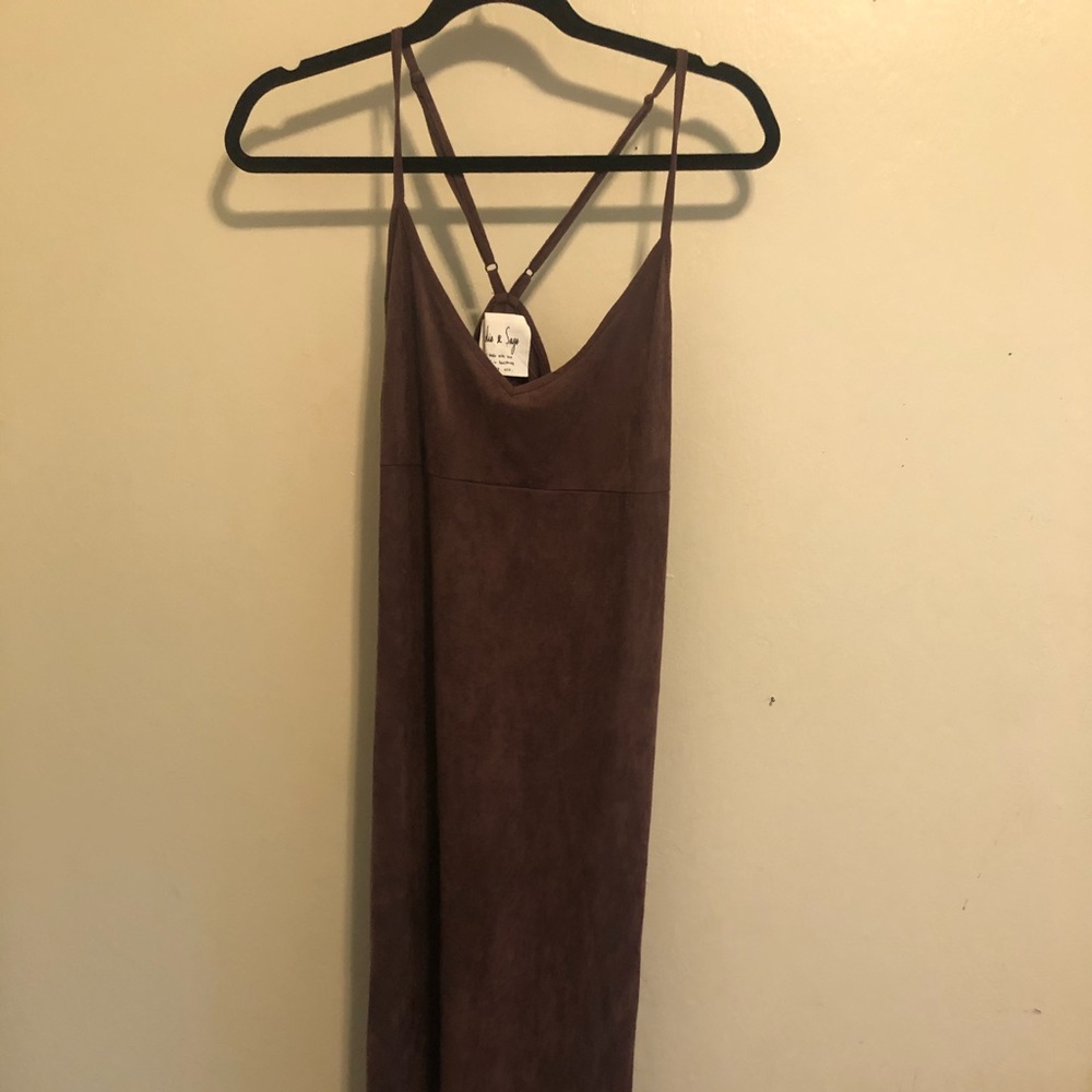 Brand new! Cute flattering dress